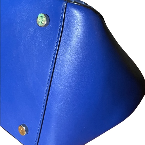 Escada in excellent condition. Used only few times. - Picture 10 of 16